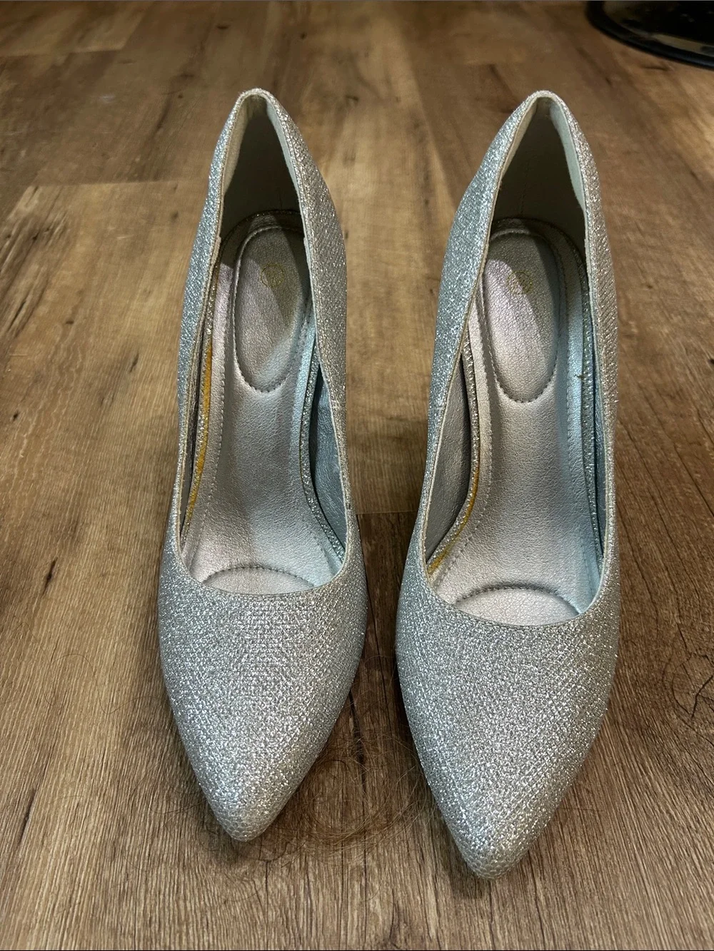 Women's Glitter Pointed-Toe Stiletto Heels - Silver